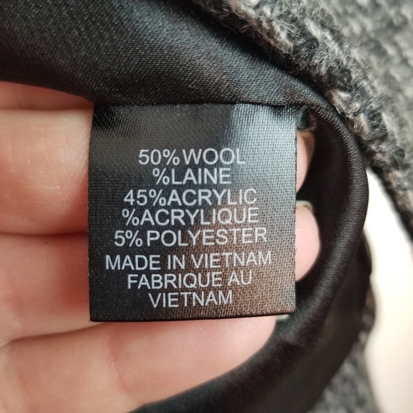 Tahari Tweed Blend Black Gray Cropped Blazer - Picture 5 of 14